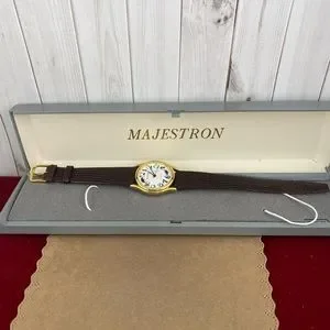 Vintage Majestron Moon Phase Gold Watch Day Night Rotating Windows Majestron | Accessories | Vintage Majestron Moon Phase Gold  main image 4